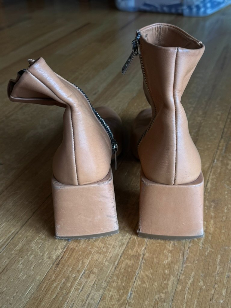 Loq Lazaro Bootie In Miel Size 39 — image 3 of 6